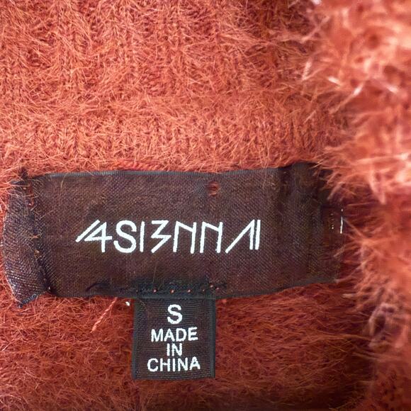 4SIENNA | Burnt Orange Fuzzy Cropped Balloon Sleeve Turtleneck Sweater | Small - Picture 5 of 6